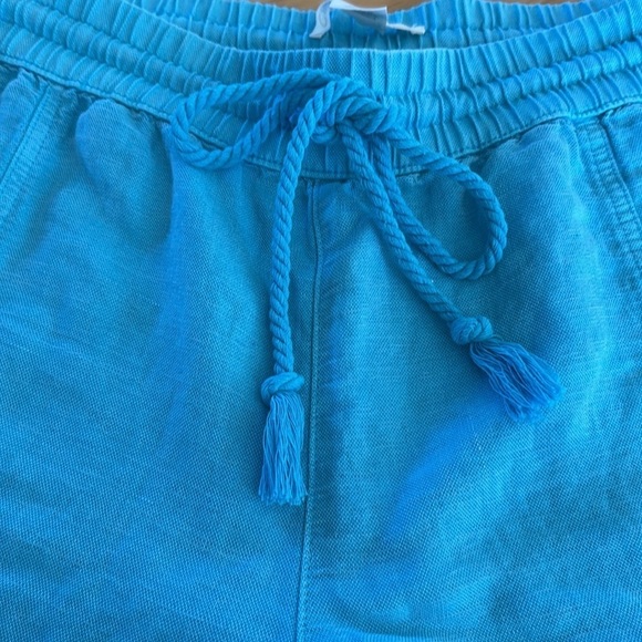 C&C California Linen Retro Drawstring Shorts - Picture 2 of 5